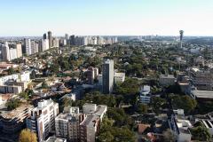 Curitiba recebeu na Rio + 20 o prêmio Global Green City Award (Cidade Verde). O título foi concedido pelo Fórum Global sobre Assentamentos Humanos – GFHS. A capital paranaense foi a única cidade da América do Sul a receber o título.