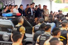 O governador Beto Richa participou no dia 04 de outubro da instalação oficial de mais uma Unidade Paraná Seguro (UPS) em Curitiba. A Vila Ludovica, no bairro Tatuquara, é a nona área da capital a receber uma base do policiamento comunitário.