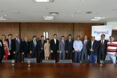 O governador Beto Richa assinou no dia 09 de dezembro  protocolo de intenção com a CVR - Companhia Vale do Ribeira para a construção de uma fábrica de cimento em Adrianópolis, na RMC.