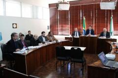 A reunião foi realizada na Assembleia Legislativa do Parana. 