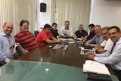 A reunião foi realizada em Araucária e contou com participação da Comec, Prefeitura de Araucária, Cohab Araucária e Cohapar.