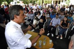 O governador Beto Richa autorizou o início dos processos de regularização de imóveis de 2.200 famílias de Campo Largo.